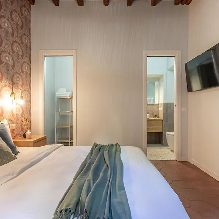 Ambra - Liberty At The Imperial Forums