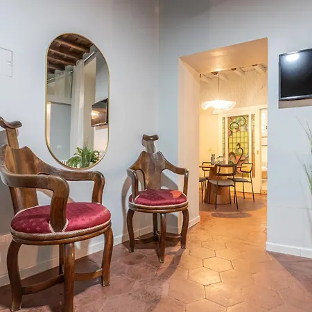 Ambra - Elegant At The Imperial Forums Apartment