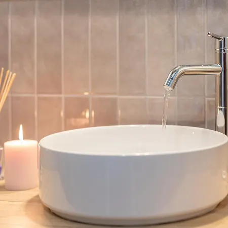 Ambra - Liberty At The Imperial Forums *